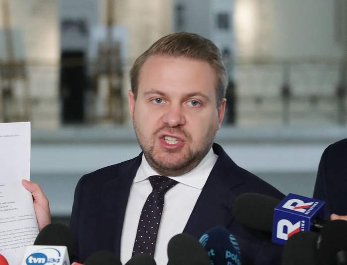 Jacek Ozdoba nie mógł się opanować w europarlamencie. Krzyki, wrzaski, groźby