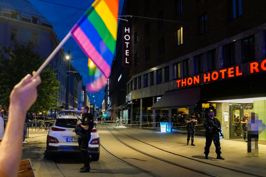 Zamachowiec strzelał w klubie LGBT w stolicy Norwegii. Zabił 2 osoby. Fot. PAP/EPA