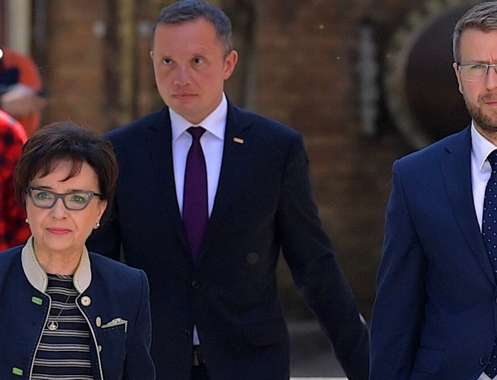 Huta z nową instalacją