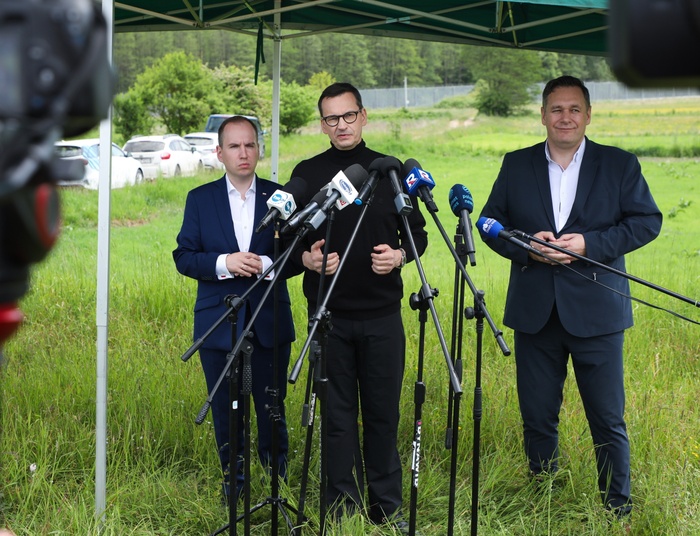 Morawiecki chce zaminować granicę. Zwrócił się do rządu
