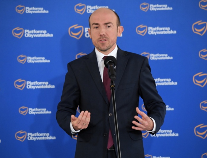 Kontrofensywa PO, czyli histeryczna narracja cała dobę