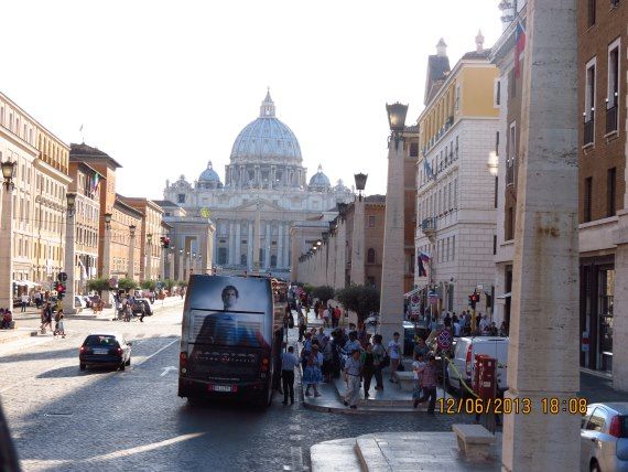 Rzym, Watykan. Fotka zrobiona z dachu autobusu.