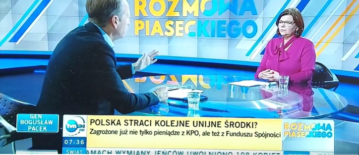 Konrad Piasecki przepytuje Izabelę Leszczynę. Źródło: TVN24