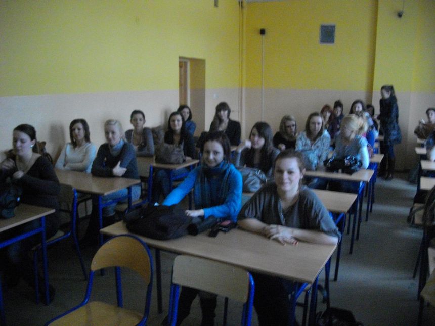 Uczennice ZSP nr 2 w Inowrocławiu podczas wykładu o Rotmistrzu.