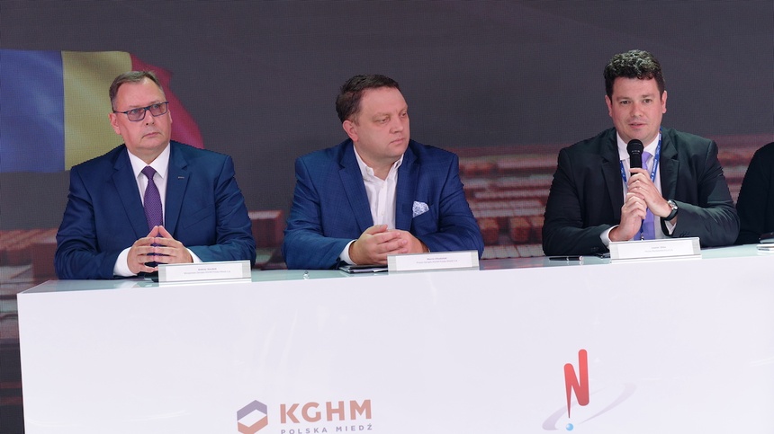 Podpisanie porozumienia między KGHM a rumuńską Nuclearelectrica dotyczące procesu wdrożenia reaktorów modułowych SMR. Fot: M. Marcinkiewicz