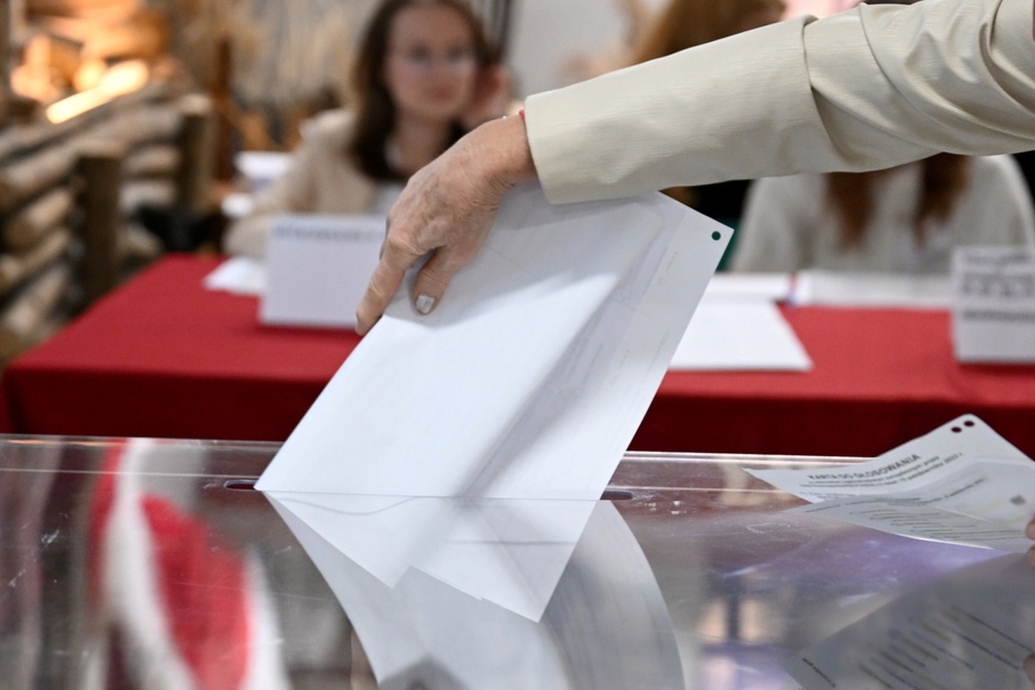 W Polsce rozpoczęły się wybory parlamentarne. Fot. PAP/Darek Delmanowicz