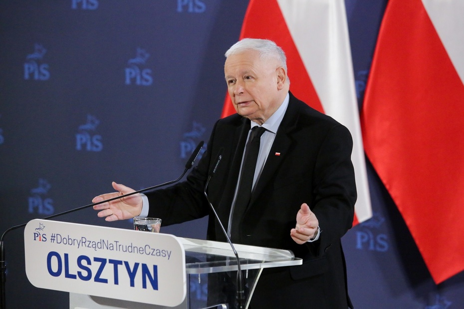 Prezes PiS Jarosław Kaczyński podczas spotkania z mieszkańcami Olsztyna. Fot. PAP/Tomasz Waszczuk