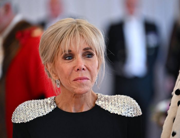 Dziennikarka podważała płeć żony Macrona. Wygrała w sądzie