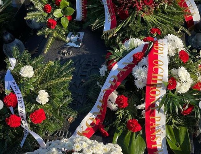 Straciła męża w Smoleńsku. "Od lat 1 listopada nie chodzę na groby"