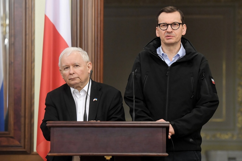Premier Mateusz Morawiecki i wicepremier Jarosław Kaczyński w Kijowie, stolicy Ukrainy. Fot. PAP/Andrzej Lange