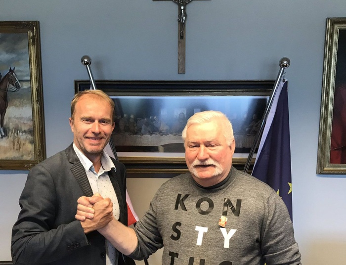 Wałęsa postuluje likwidację Unii Europejskiej. Dziennikarze ze Szwecji są w szoku