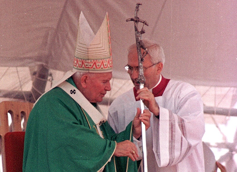 Jan Paweł II w Brazylii w 1997 roku, fot. Wikipedia/Agência Brasil