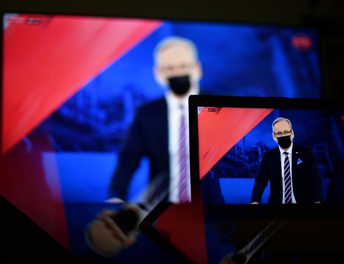 Przyszli pod dom ministra. Politycy PiS i PO oburzeni