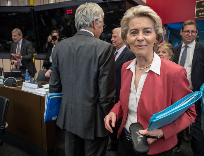 Von der Leyen bije się w pierś. "Trzeba było słuchać Polski ws. Putina"