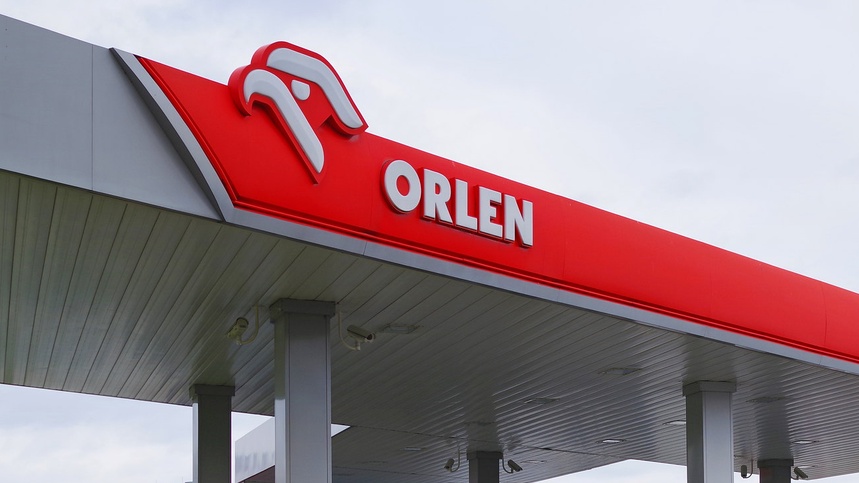 Na stacjach Orlenu wyraźnie spadły ceny paliw. To pierwsze efekty fuzji koncernu z Grupą Lotos. (fot. Flickr/Babij)