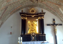 obraz Matki Boskiej w średniowiecznej kaplicy