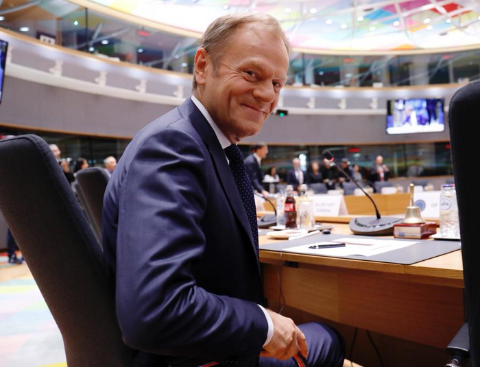 Donald Tusk i europejskie, demokratyczne motyle