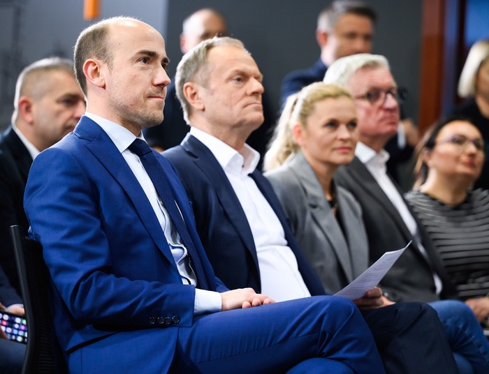 „Przedsiębiorczyni”, „premierka”. Donald Tusk stawia na feminatywy