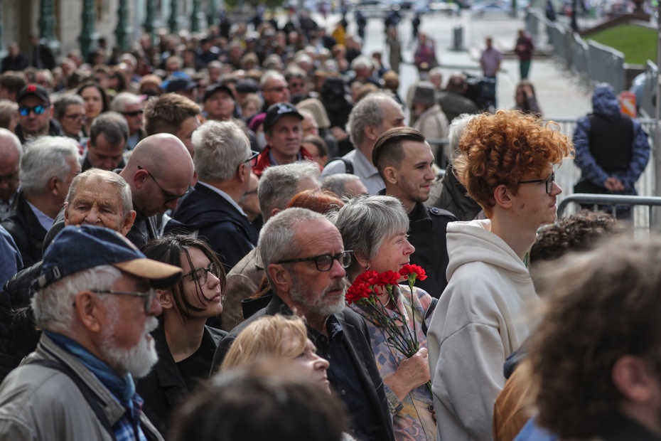 Tysiące ludzi pożegnało Michaiła Gorbaczowa. Źródło: EPA/MAXIM SHIPENKOV