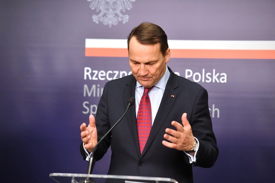 Szef MSZ Radosław Sikorski. Fot. EPA/Piotr Nowak
