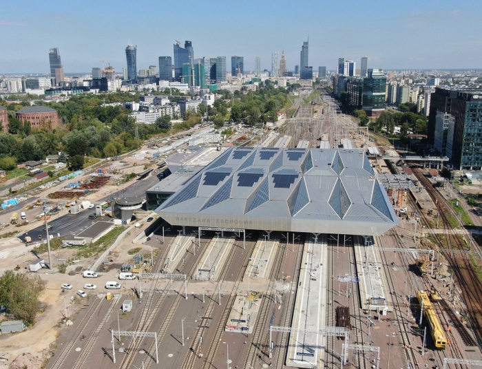 Awaria z ruchem pociągów w Warszawie. Co się stało?