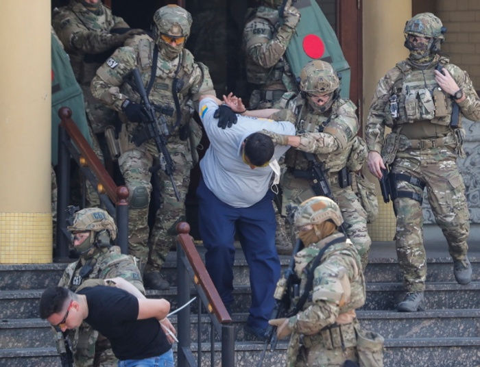 W ogniu wojny informacyjnej