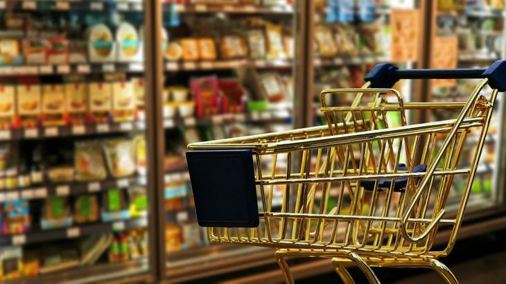 Inflacja spada, ale ceny powodują zawrót głowy. "Nie ma z czego się cieszyć"
