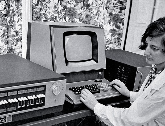 Windows w wersji VISTA (2) Historia komputera