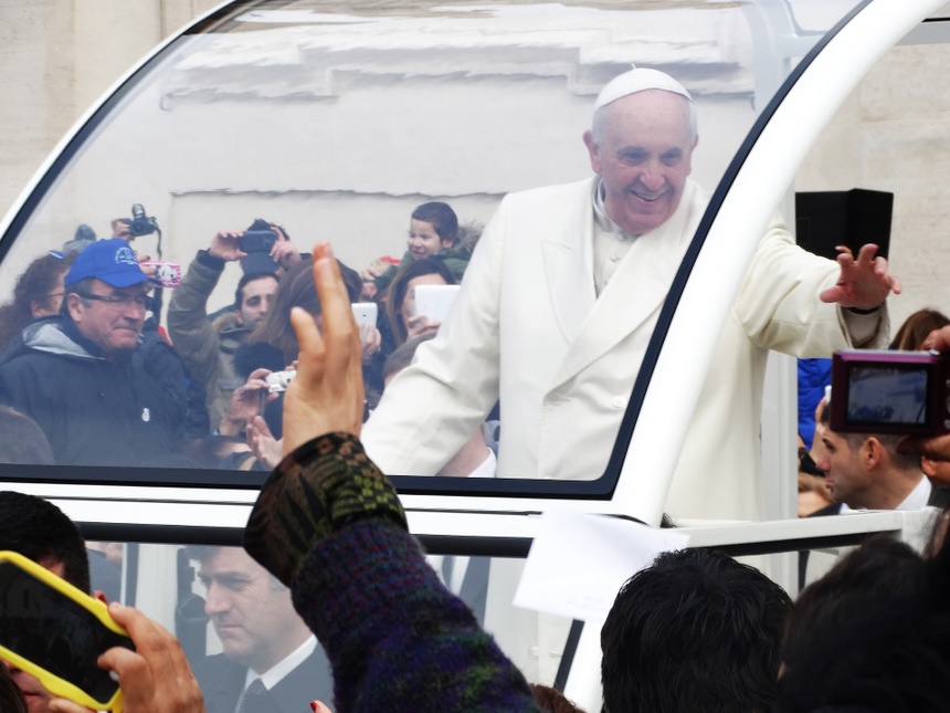 Papież Franciszek wywołał kontrowersje słowami o szczekającym NATO. Fot. Pixabay