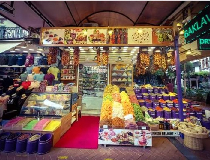 Na tureckich bazarach coraz więcej chińskich podróbek