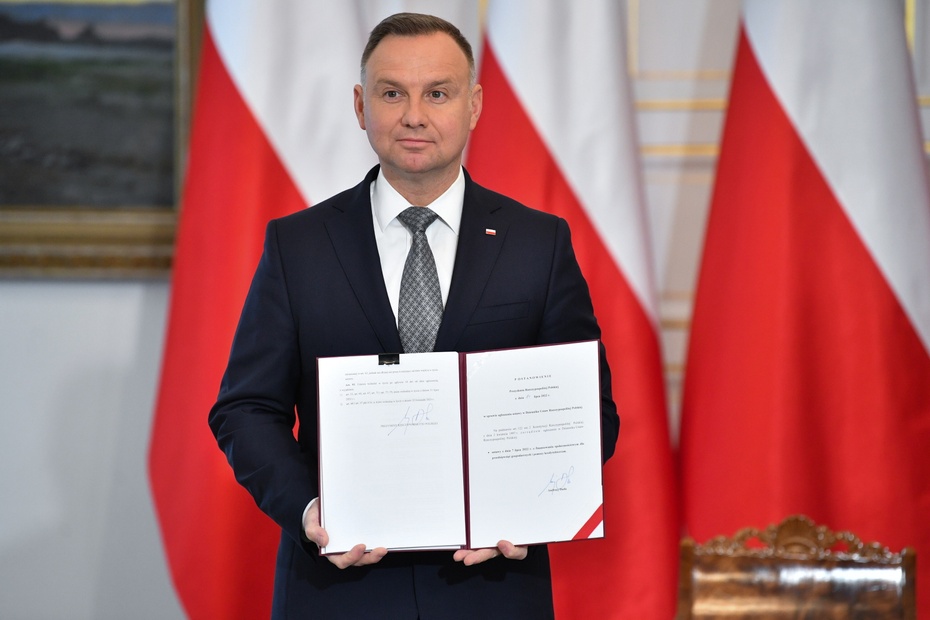 Prezydent Andrzej Duda podpisał ustawę o wsparciu kredytobiorców. Kto z nich skorzysta? (fot. PAP)