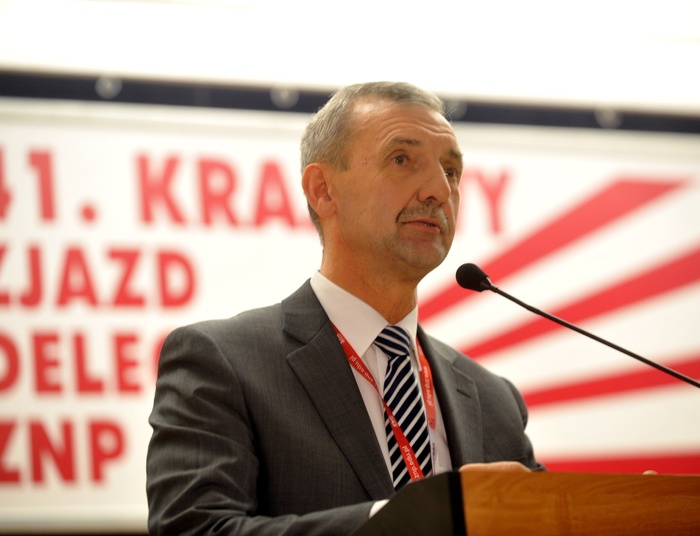 Broniarz i ZNP odpowiadają Morawieckiemu: Będzie wojna w polskich szkołach