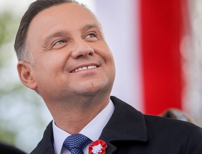 Czy Andrzej Duda jest szczery w sprawie Karty Praw Rodziny? Przypadek Kamila Zaradkiewicza
