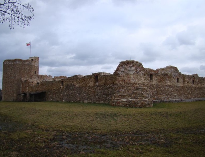 Zamek Kazimierza Wielkiego w Inowłodzu, woj. łódzkie