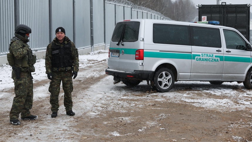 Śląscy pseudokibice pomagają w przemycie ludzi z Białorusi. Europol rozbił międzynarodową grupę organizatorów przemytów. (fot. PAP)