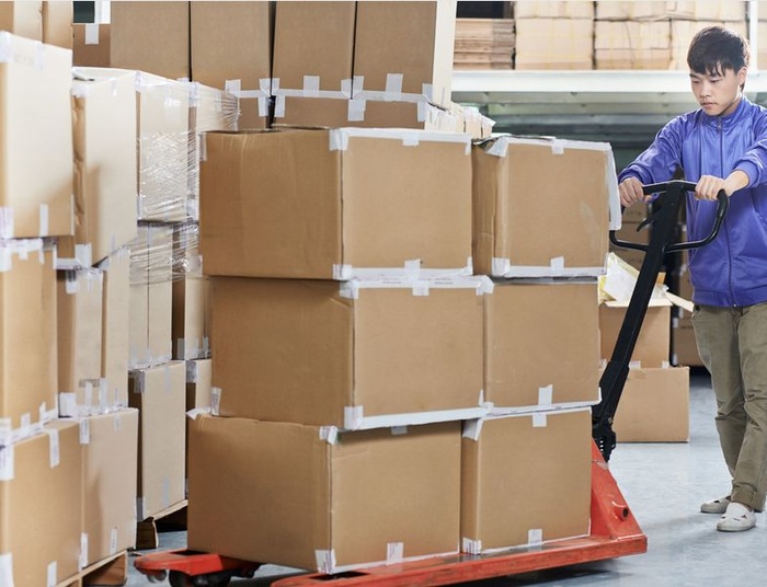 Chiny bez użycia broni podbijają świat. Ogromne inwestycje w Europie