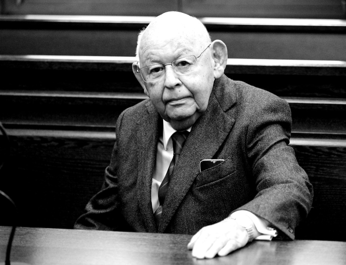 Jerzy Urban nie żyje. Redaktor naczelny tygodnika "Nie" miał 89 lat