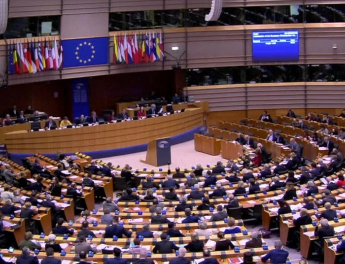 Europosłowie i Thun grożą pozwem do TSUE ws. praworządności w Polsce