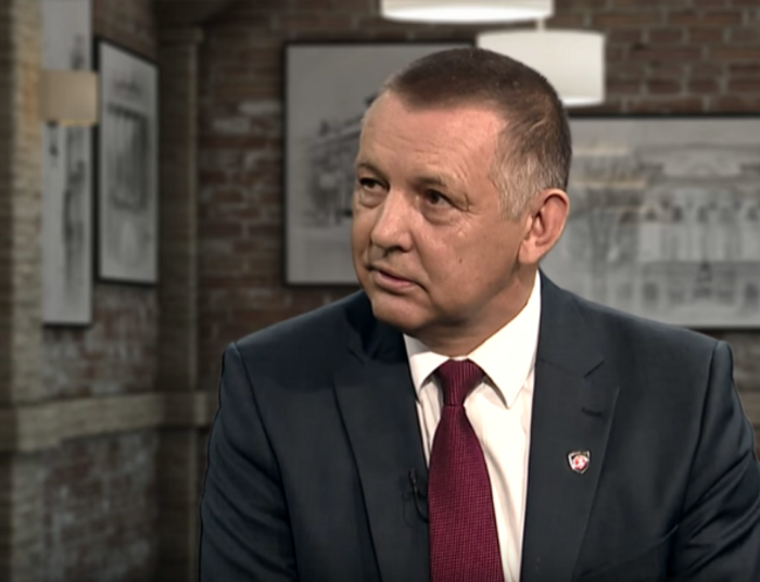 Afera Banasia. "Rz": Kamienica prezesa NIK wyposażona za unijne pieniądze