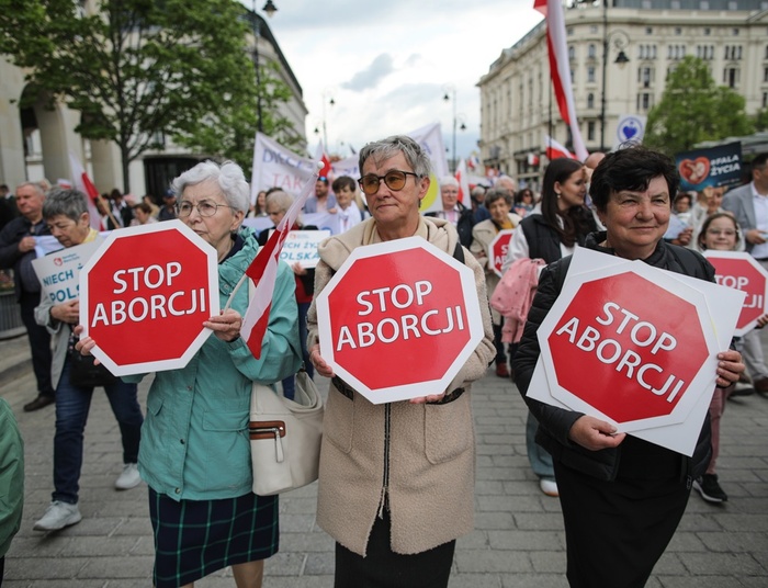 Narodowy Marsz Życia. „Tu jest Polska - nie Bruksela, nikt aborcji nie popiera”