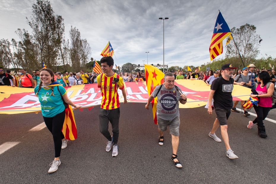 Wielkie protesty w Katalonii. Fot. PAP/EPA