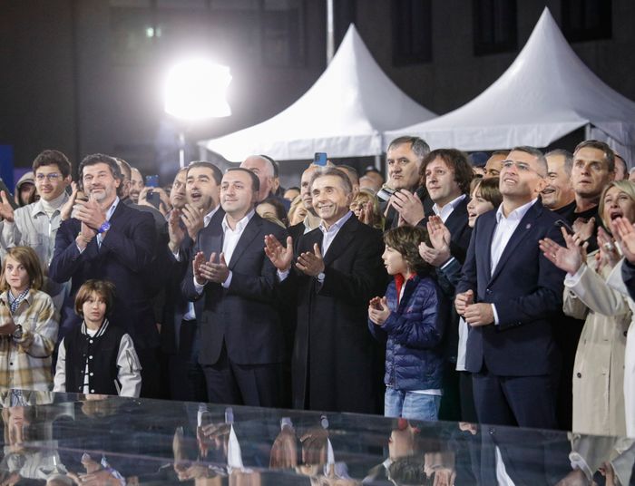 Ważą się losy Gruzji. Orban pogratulował rządowej partii na długo przed wynikami wyborów