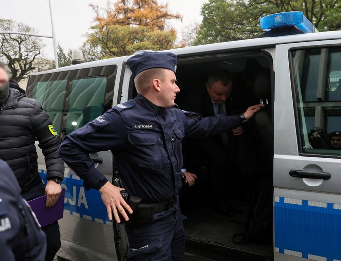 Policja u Pogonowskiego. NBP reaguje