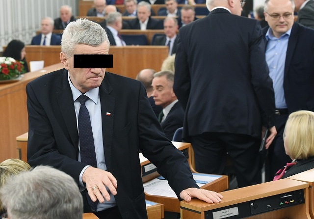 Były senator Stanisław K. został zatrzymany przez CBA. Fot. PAP/Radek Pietruszka
