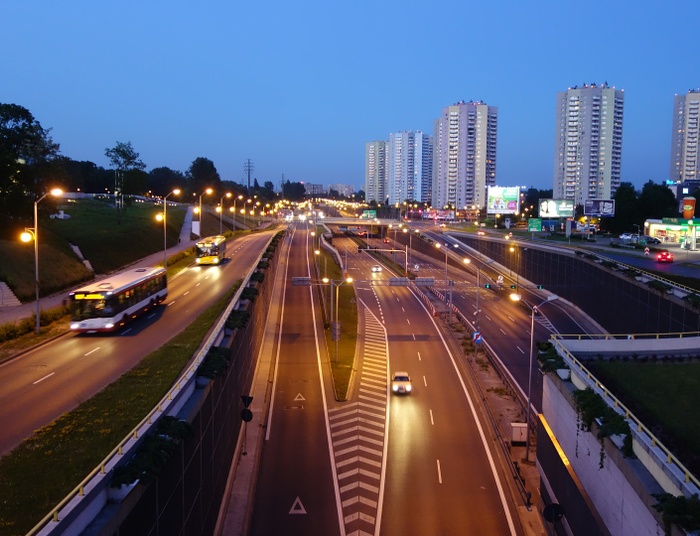 Metropolia, powrót do macierzy i pamięć po Kutzu