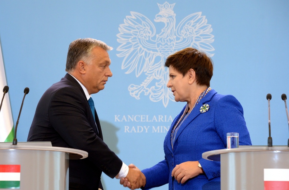 Premier Beata Szydło i premier Węgier Viktor Orban podczas konferencji prasowej po spotkaniu w KPRM, fot. PAP/Jacek Turczyk