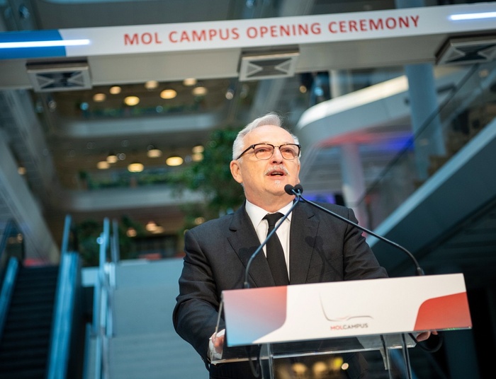 Jak działają sankcje wobec Rosji? Brak paliwa na węgierskich stacjach