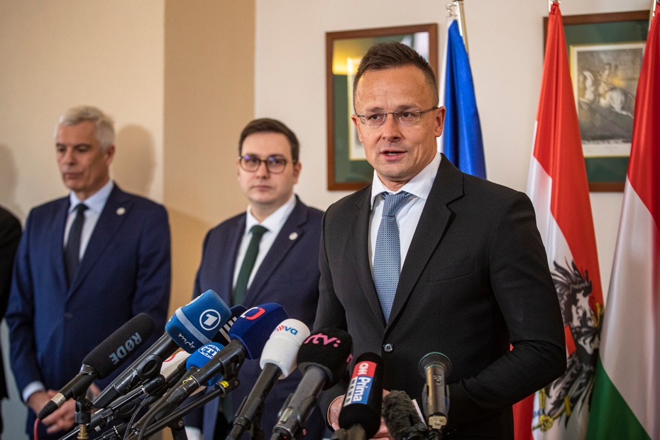 PAP/EPA/MARTIN DIVISEK; Hungarian Minister of Foreign Affairs and Trade Peter Szijjarto