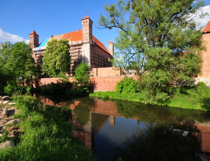 Opozycja totalna antyszambruje u Biskupa Jegomości