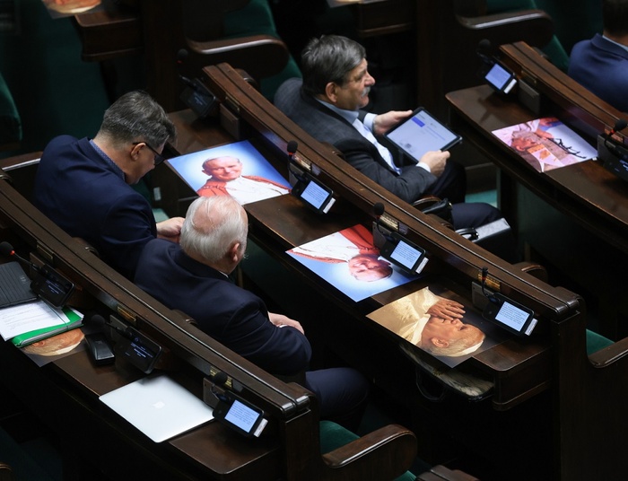 Dzisiaj nie ma autorytetów. Dlatego trzeba bronić Jana Pawła II. To najważniejsze